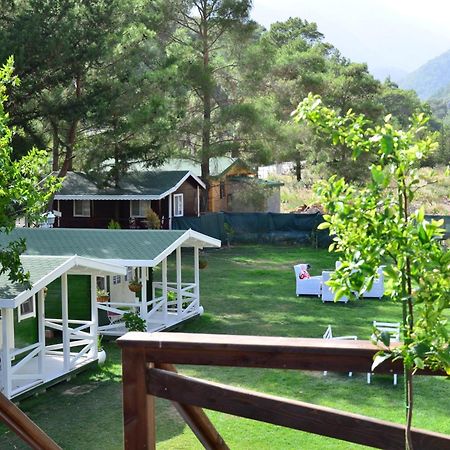 Lukkies Lodge Чирали Экстерьер фото